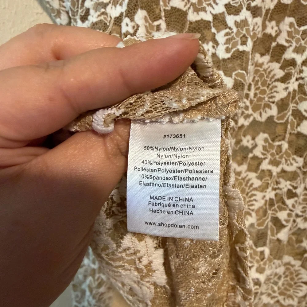 ANTHROPOLOGIE DOLAN Puff Sleeve Lace‎ TOP Size XL Stretchy